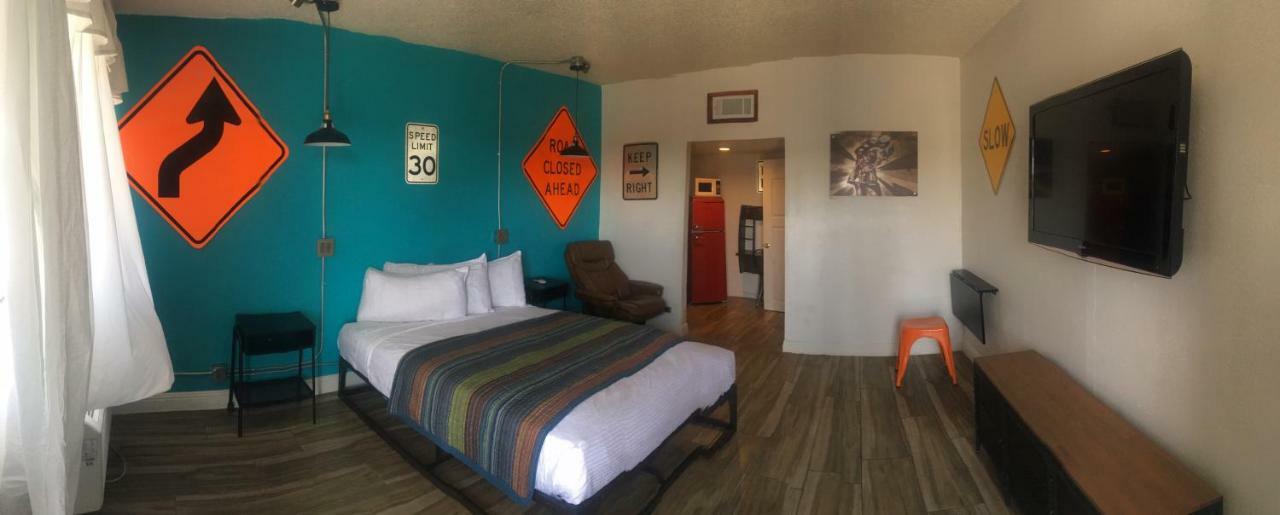 Desert Hills Motel Las Vegas Exterior photo